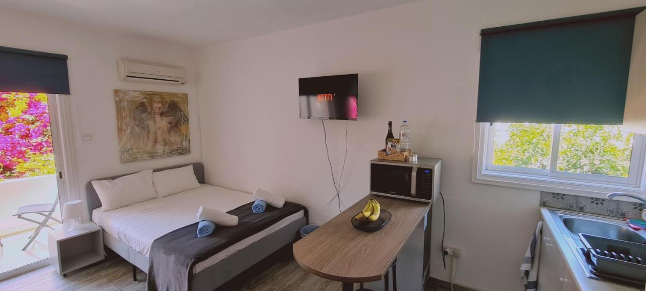 Ha.de.co. Apts *